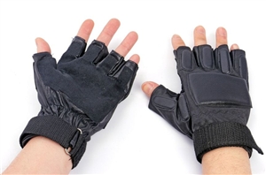 GearGuide Entry: Fingerless Combat Gloves: February 15, 2013